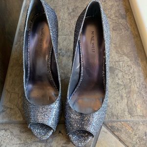 NWOT Silver Sparkly Nine West Heel
